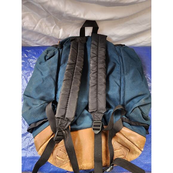Vintage 80s Jansport Leather Bottom Hiking Backpack Daypack Outdoors USA  Green